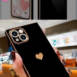 IPHONE 13, 13 PRO AND PRO MAX Elegant Black and Gold Heart Phone Case